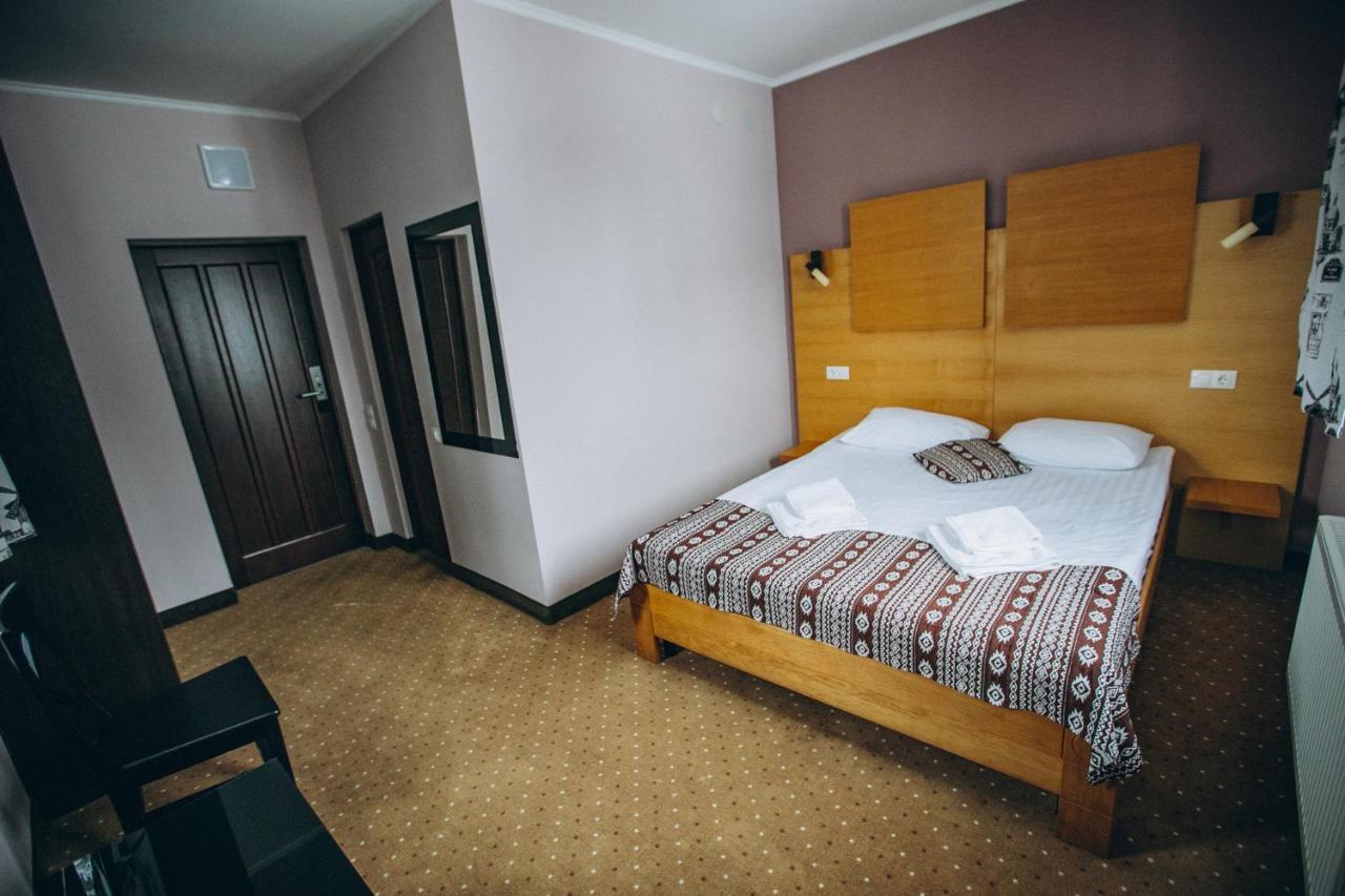 Hotel Hoch Land Yablunytsya Esterno foto