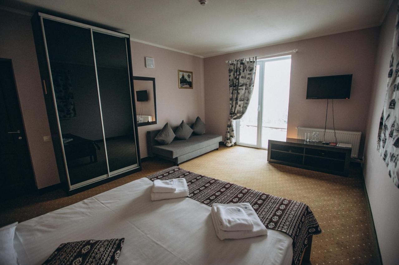 Hotel Hoch Land Yablunytsya Esterno foto