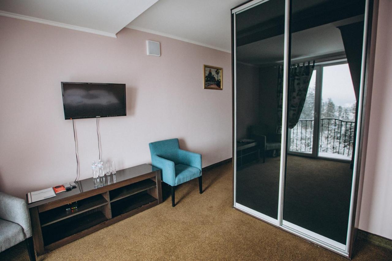 Hotel Hoch Land Yablunytsya Esterno foto