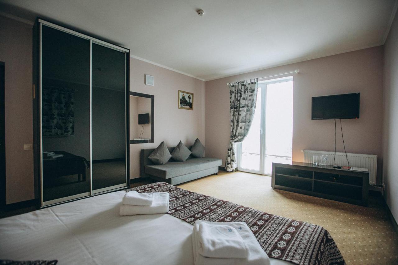 Hotel Hoch Land Yablunytsya Esterno foto