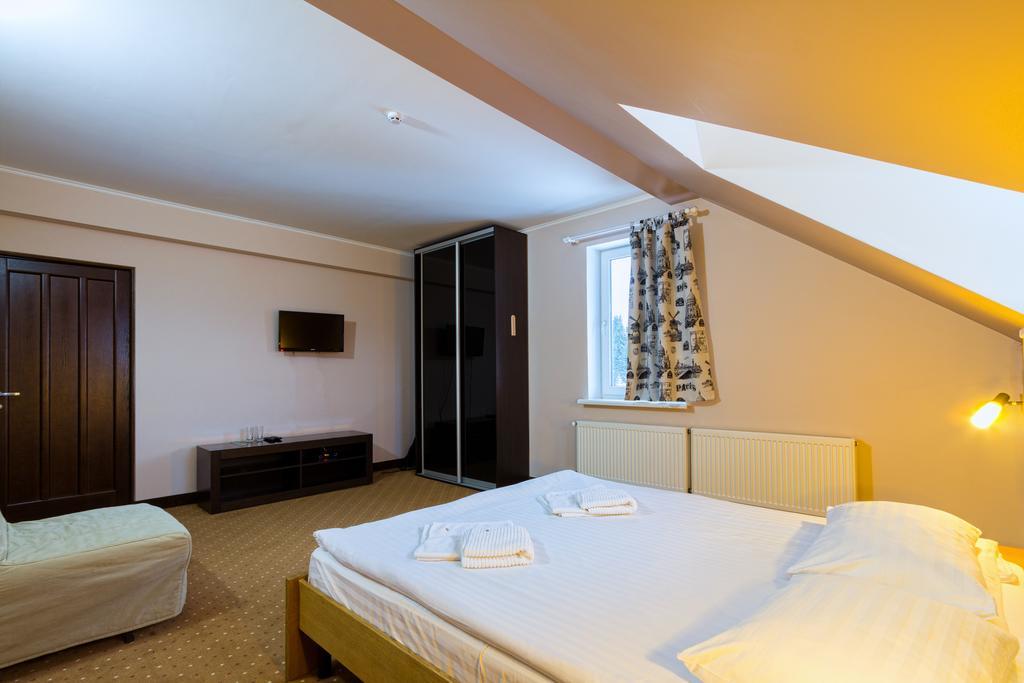 Hotel Hoch Land Yablunytsya Esterno foto
